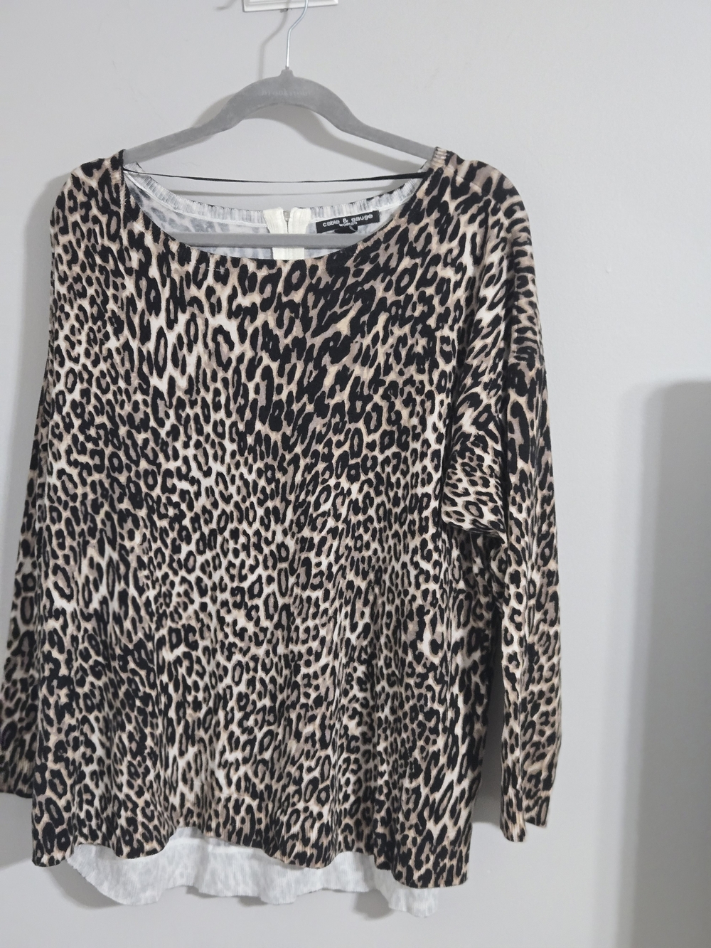 Cable & Gauge Leopard Print Crew Neck Sweater - Black & Tan